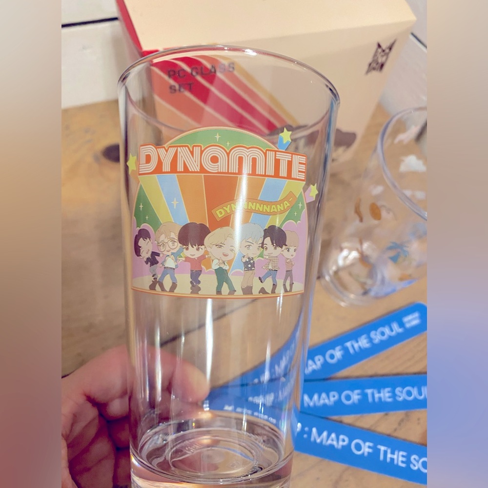 BTS PC GLASSES SET